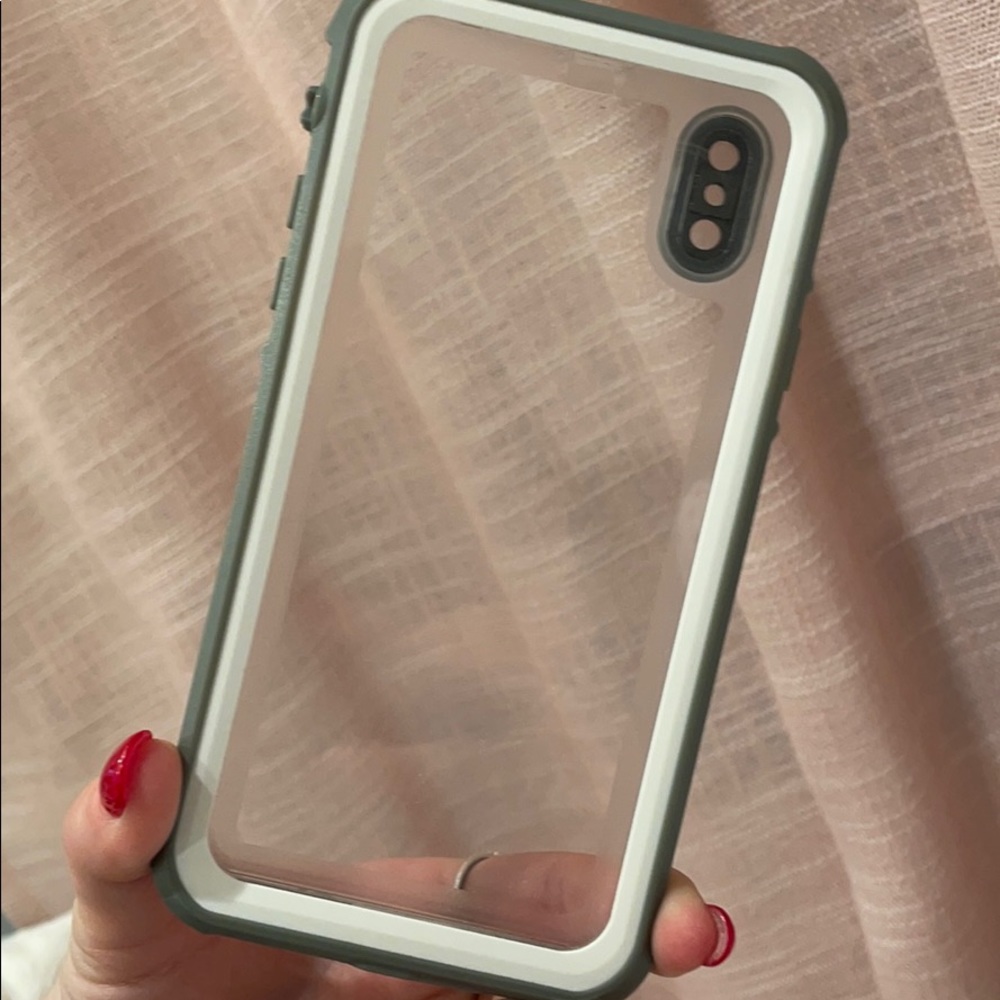 Life proof iPhone X case